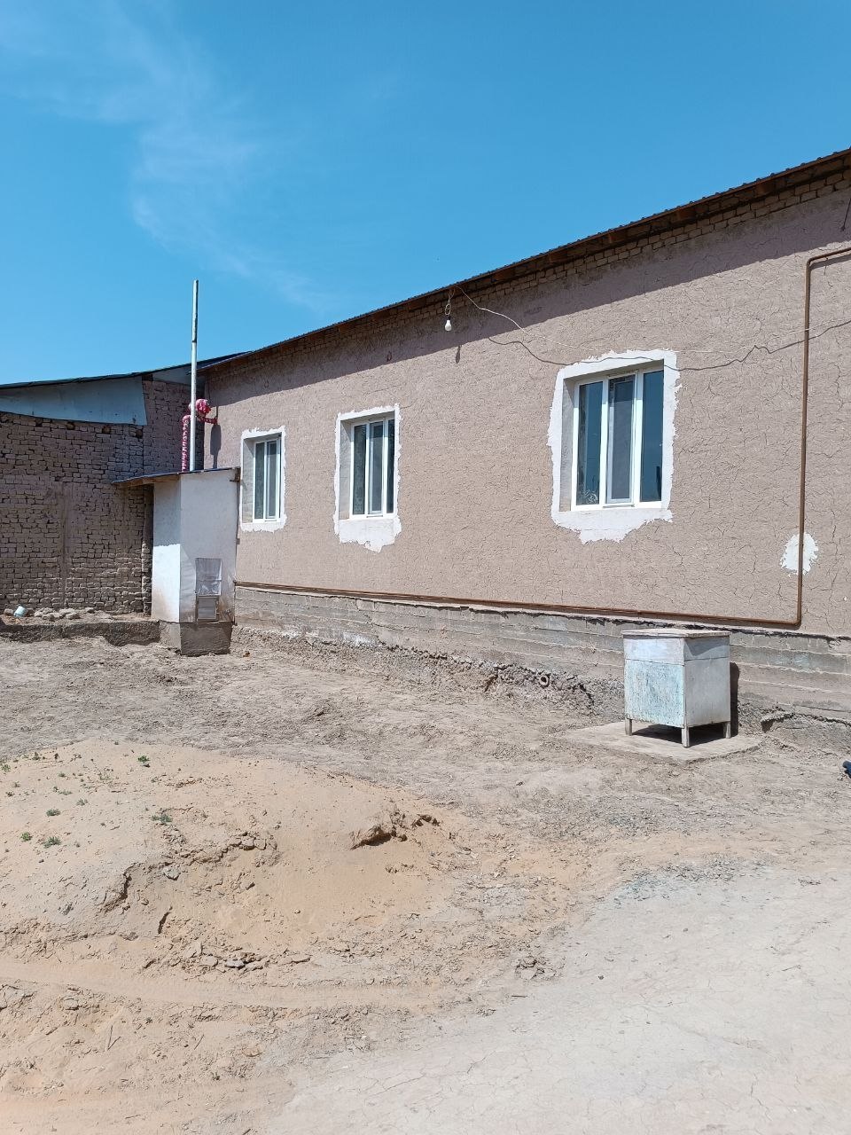 Керпич завод - 5 бөлме - Жер жай